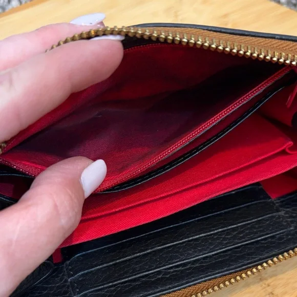 Dooney & Bourke Black and Tan Shoulder Bag Set - Picture 12 of 13